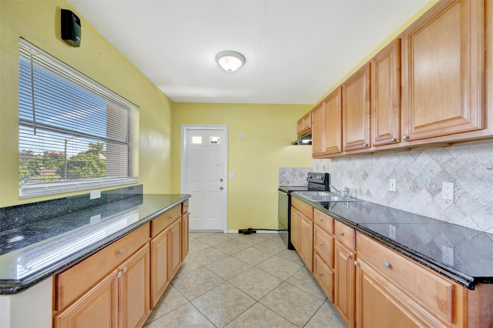 Image 10 of 27 For 3460 32nd Avenue N 201