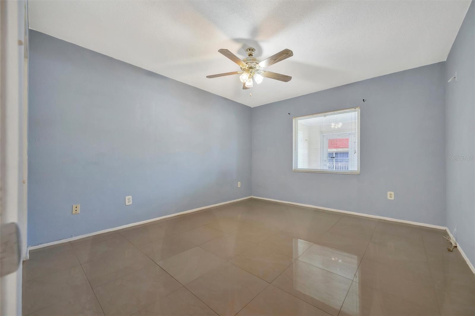 Image 14 of 27 For 3460 32nd Avenue N 201