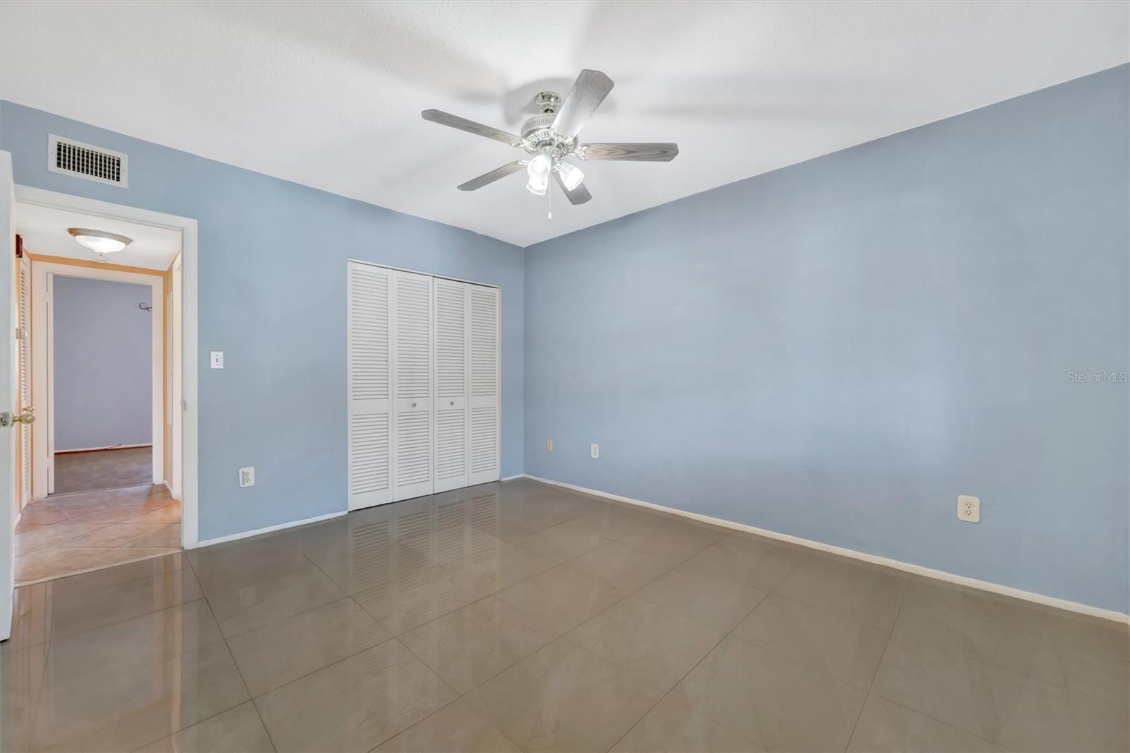 Image 15 of 27 For 3460 32nd Avenue N 201