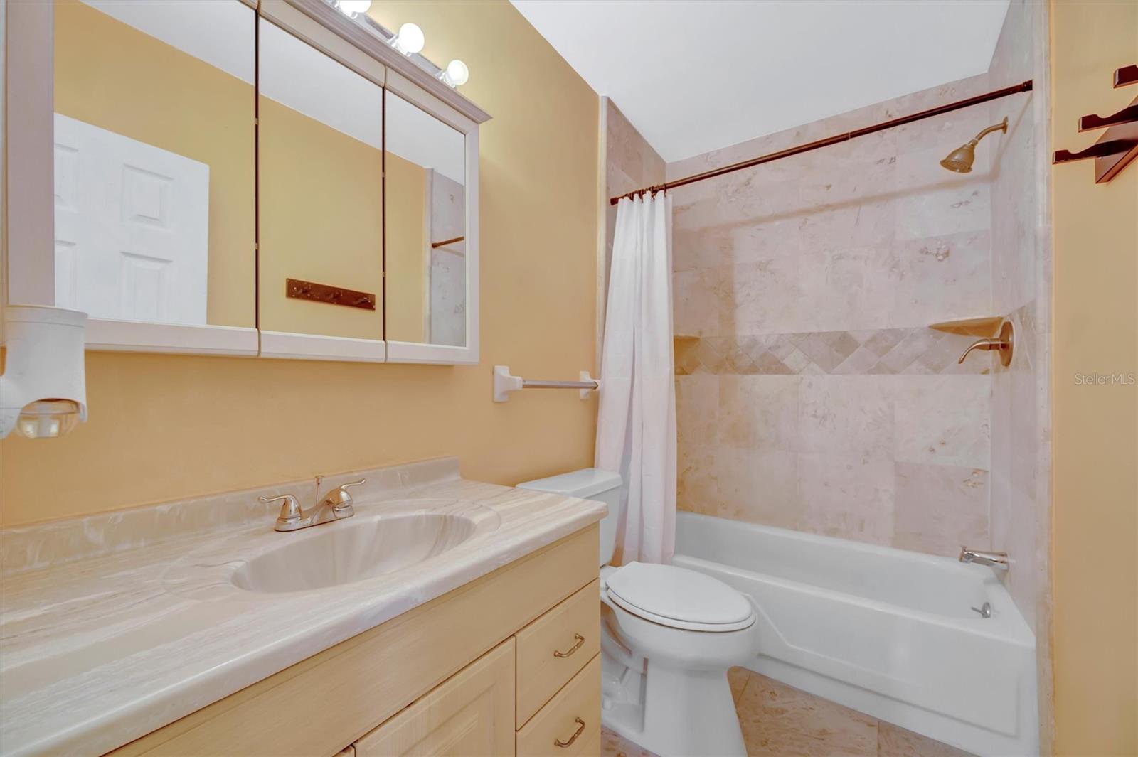 Image 16 of 27 For 3460 32nd Avenue N 201