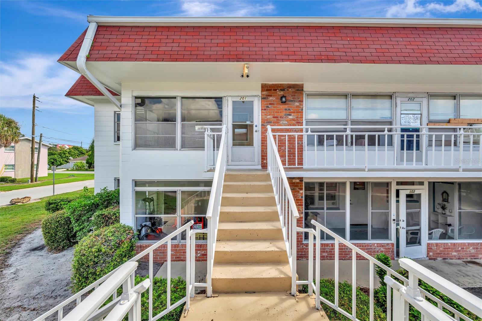 Image 2 of 27 For 3460 32nd Avenue N 201