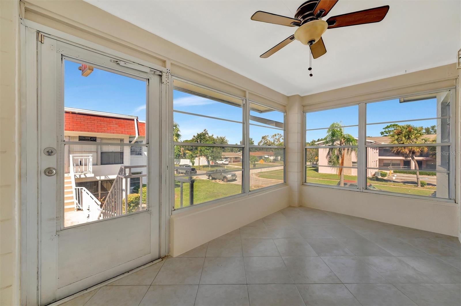 Image 4 of 27 For 3460 32nd Avenue N 201