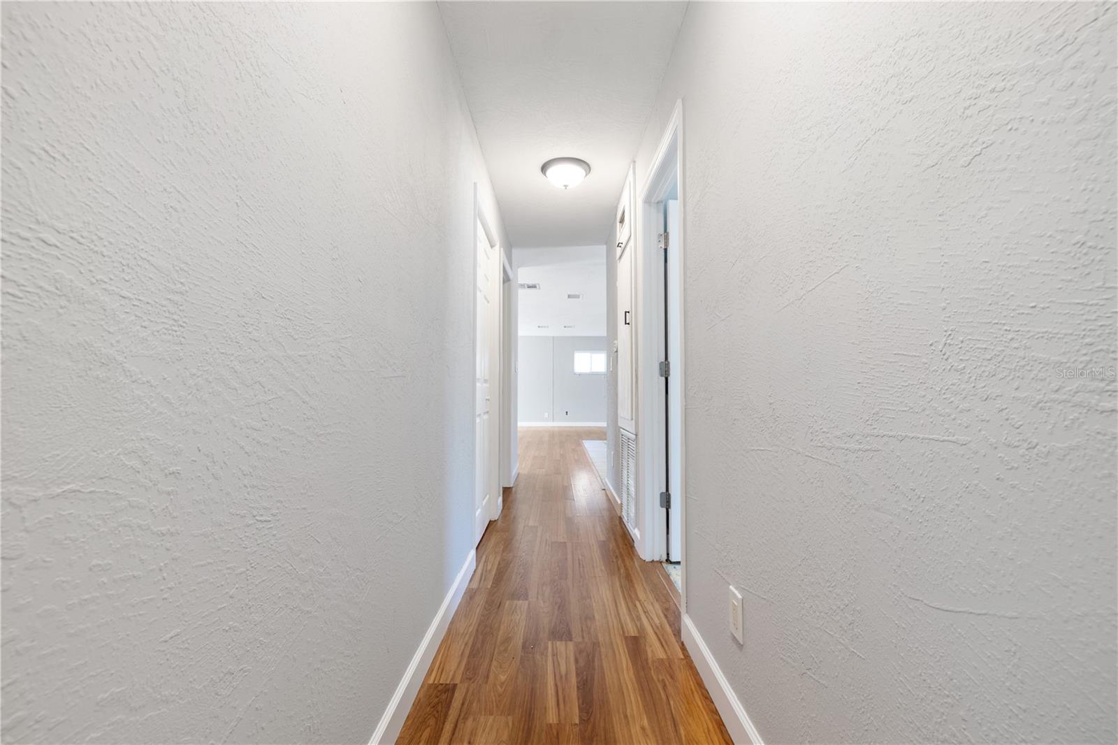 Image 15 of 24 For 13772 80th Avenue