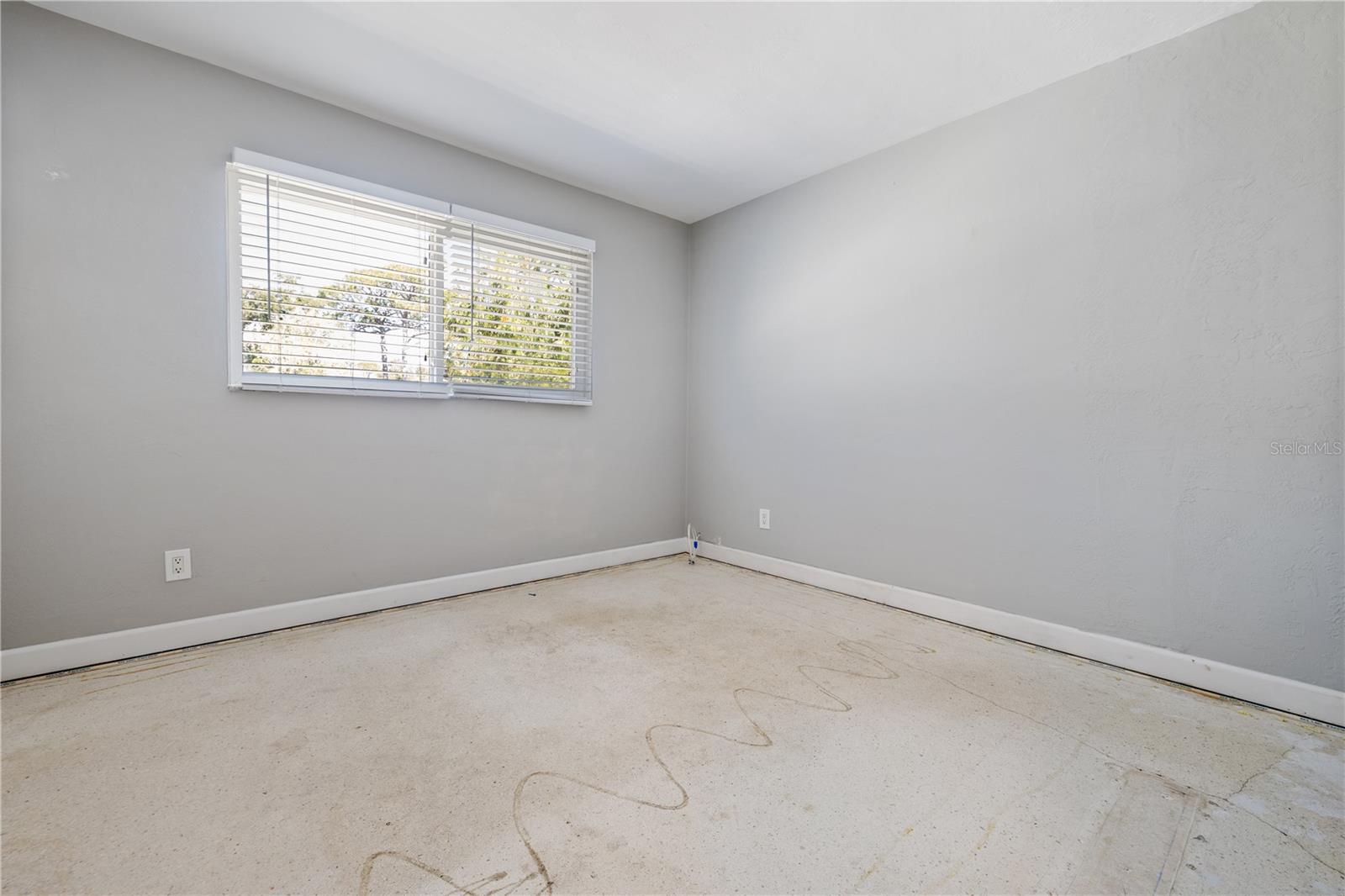 Image 21 of 24 For 13772 80th Avenue