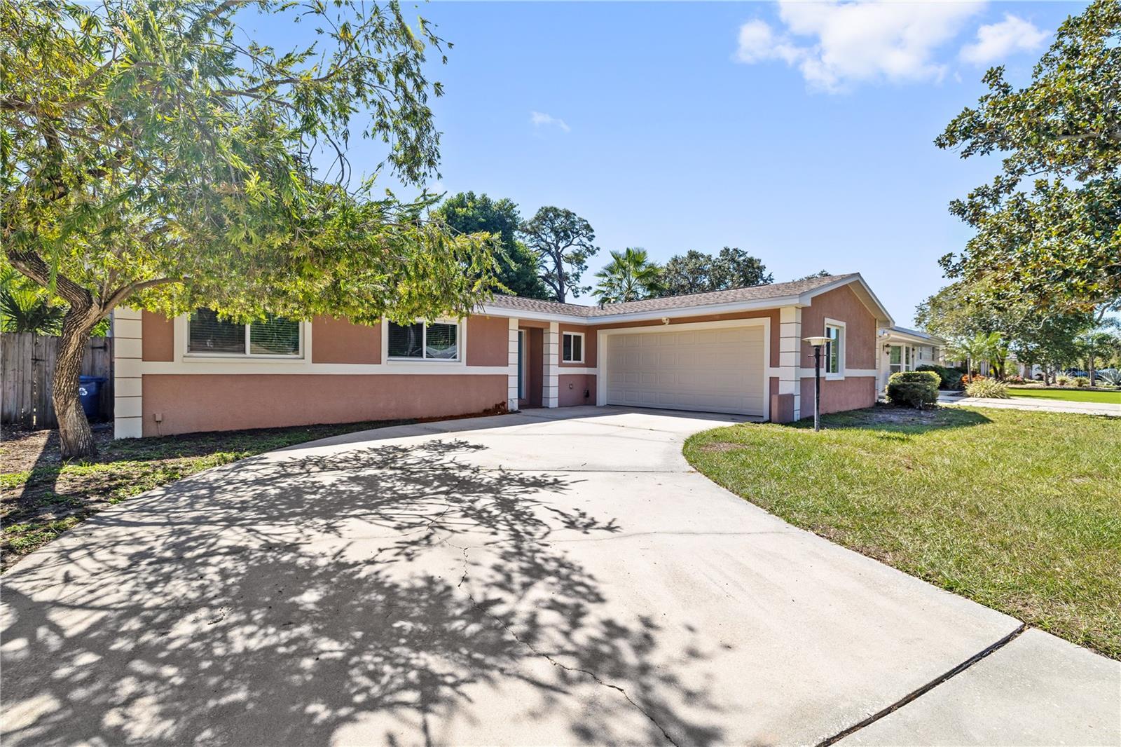 Image 8 of 24 For 13772 80th Avenue