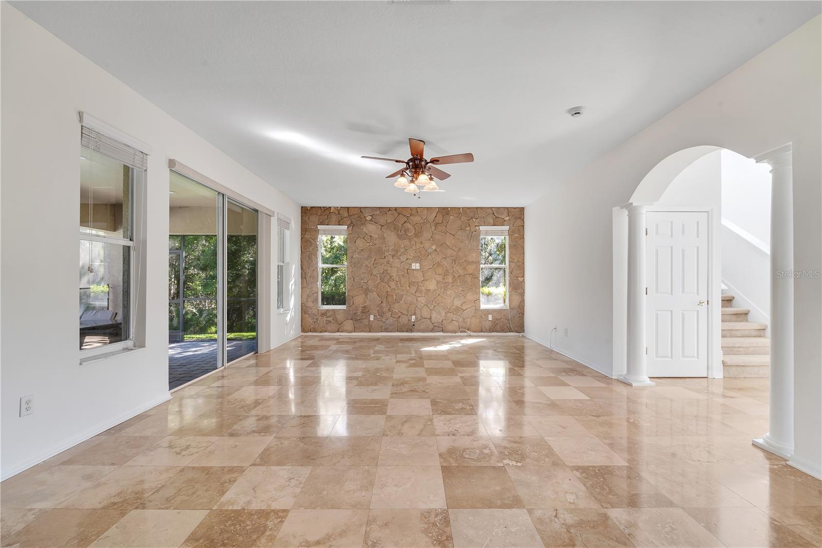 Image 11 of 62 For 18022 Maui Isle Drive