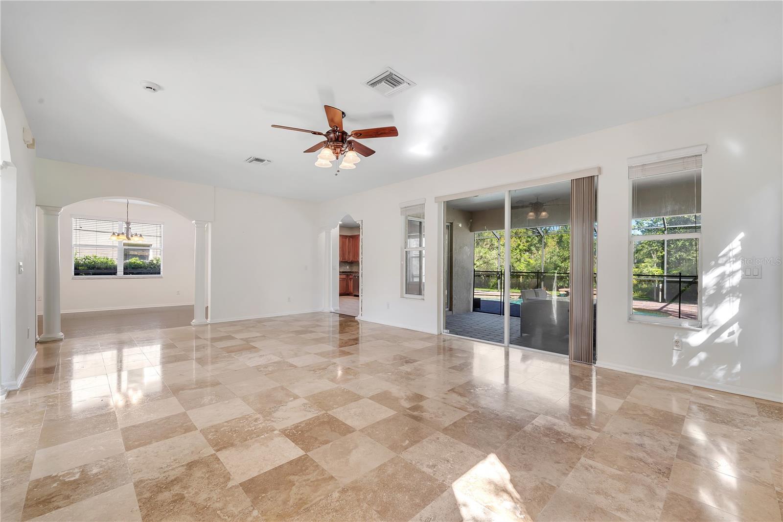 Image 14 of 62 For 18022 Maui Isle Drive