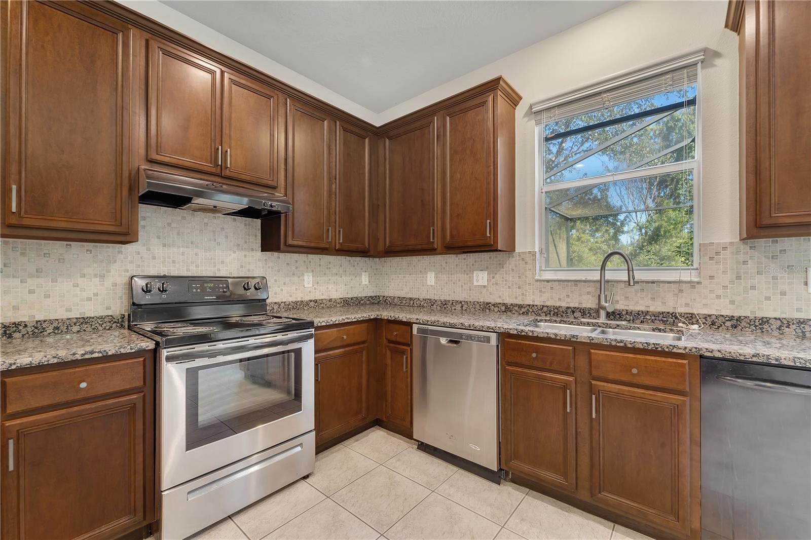 Image 20 of 62 For 18022 Maui Isle Drive