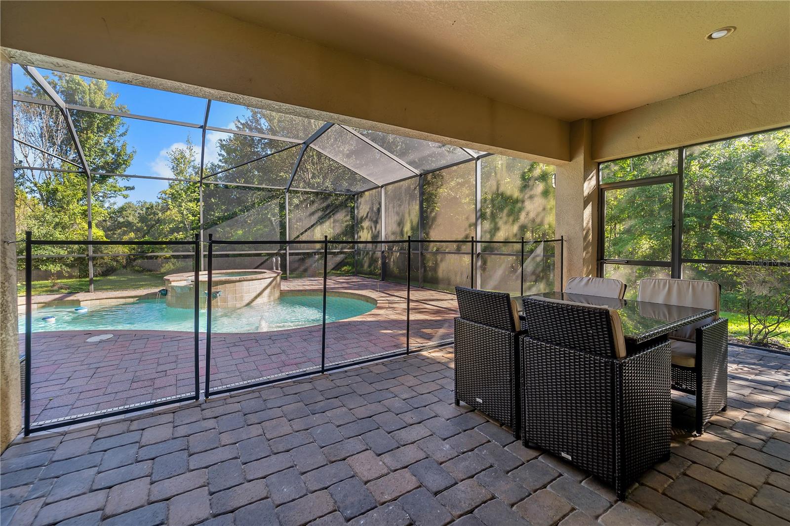 Image 42 of 62 For 18022 Maui Isle Drive