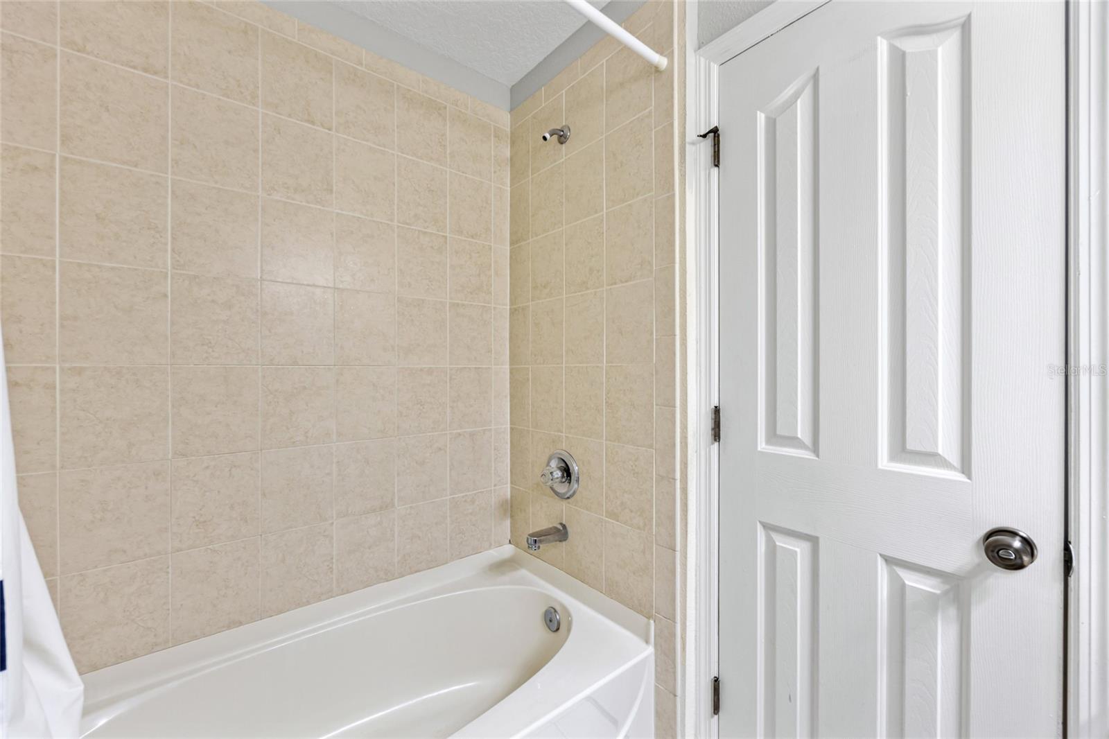 Image 16 of 27 For 8110 Silent Creek Drive