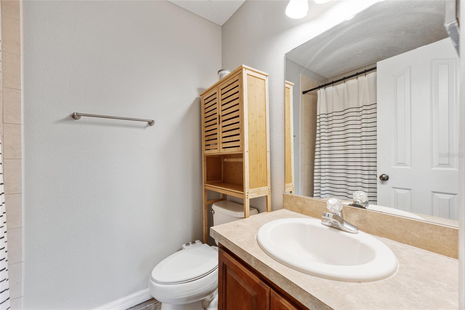 Image 19 of 27 For 8110 Silent Creek Drive