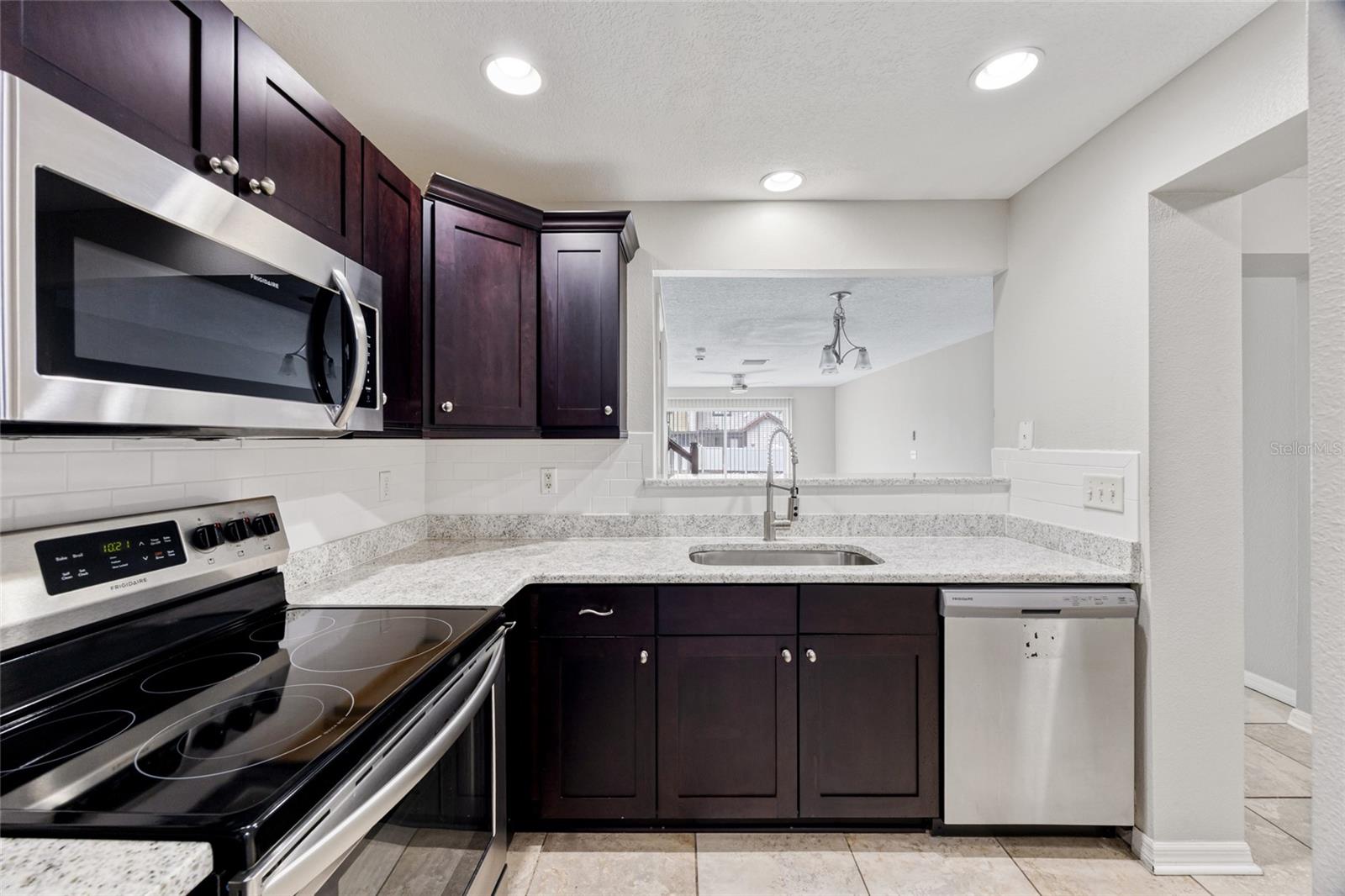 Image 7 of 27 For 8110 Silent Creek Drive