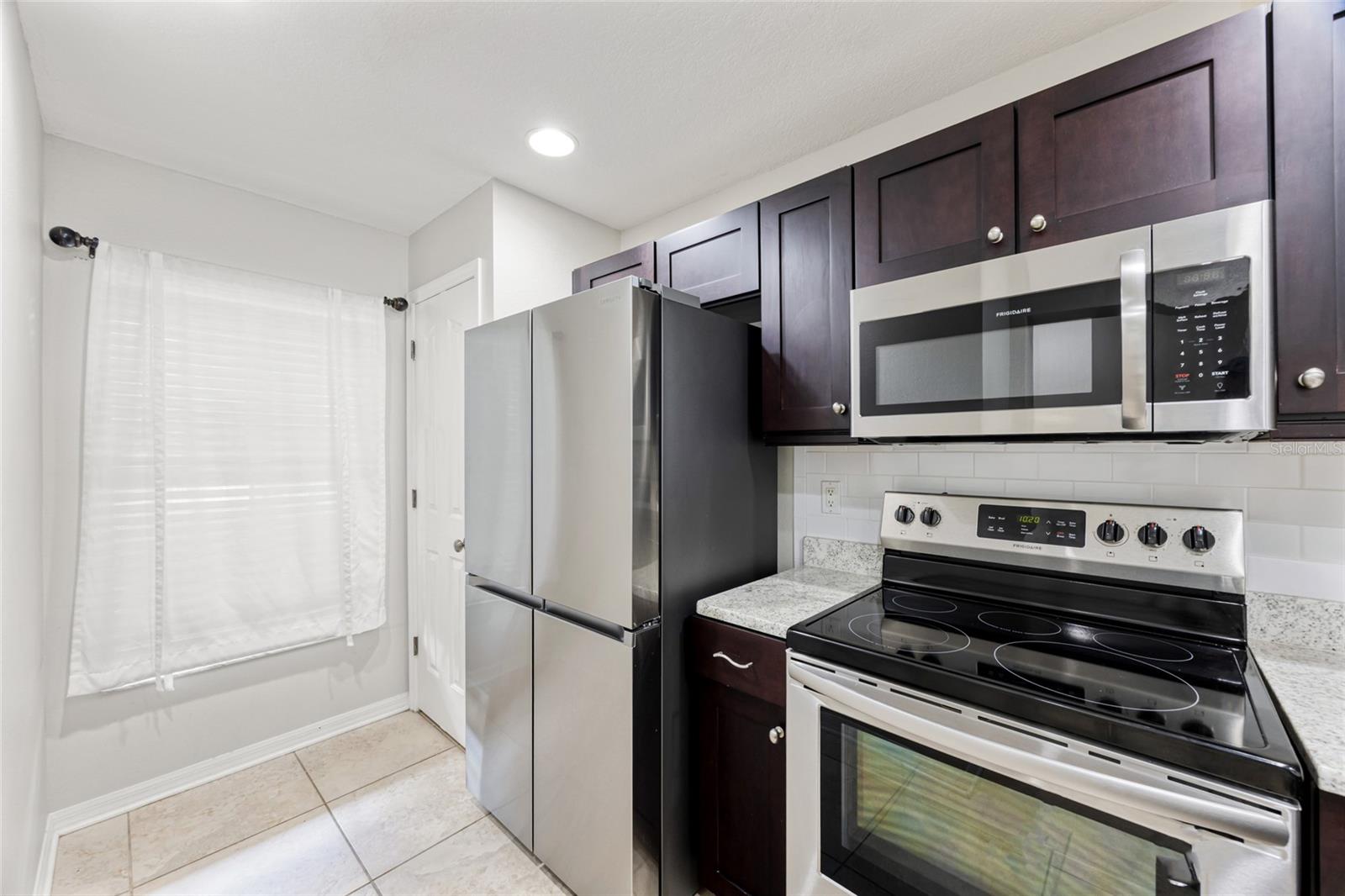 Image 8 of 27 For 8110 Silent Creek Drive