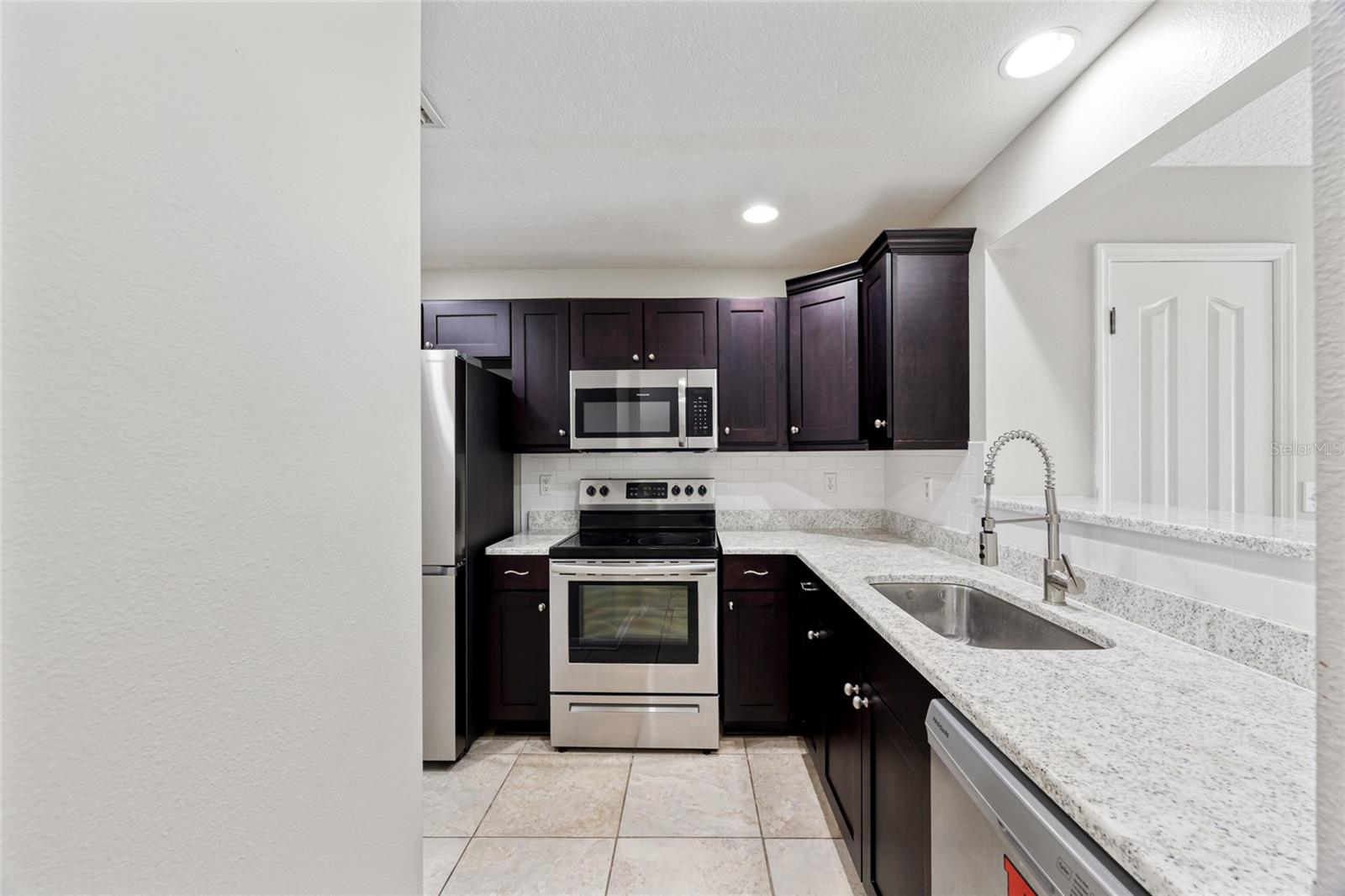 Image 9 of 27 For 8110 Silent Creek Drive