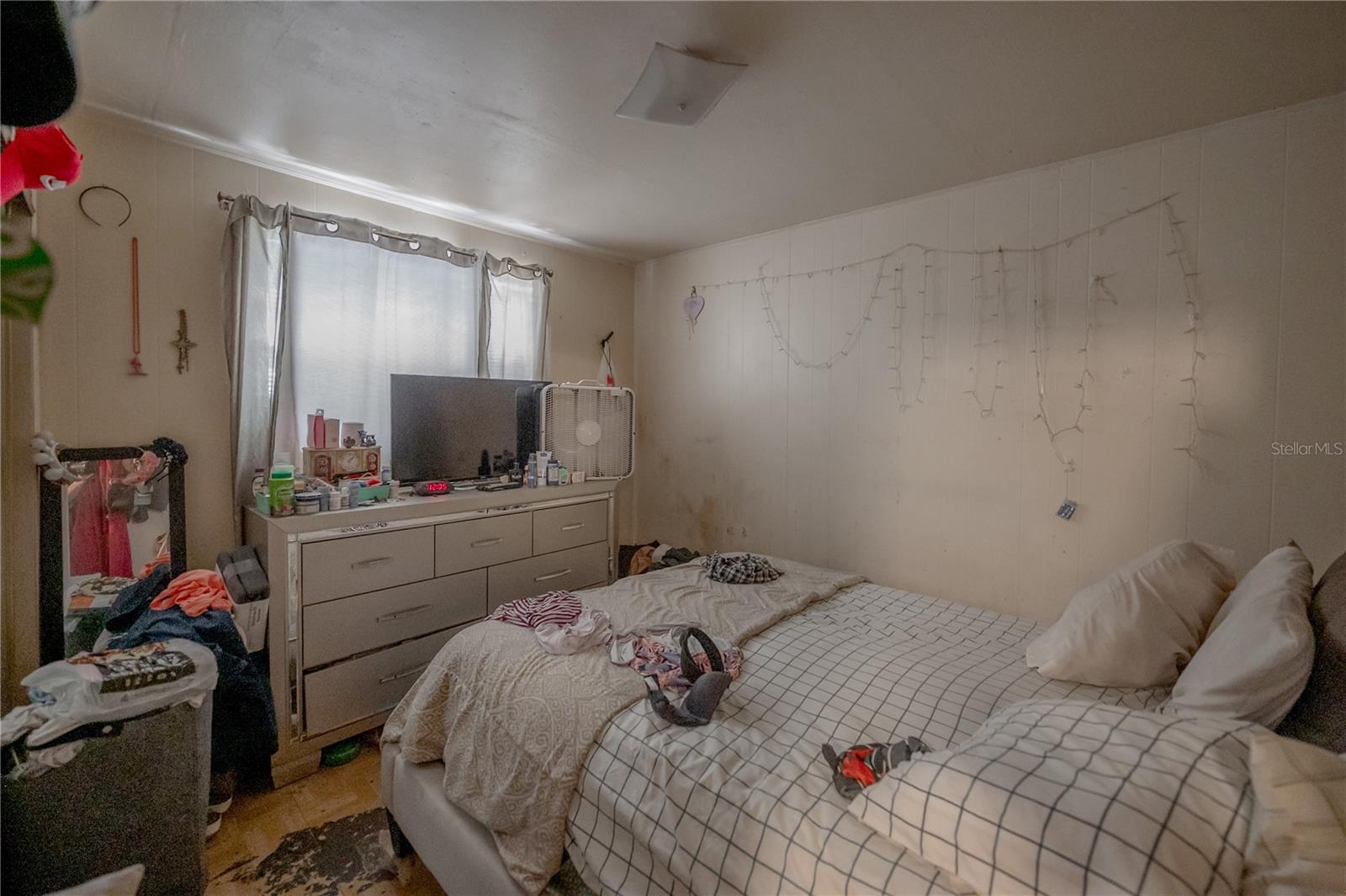 Listing photo id 18 for 8312 11th Street