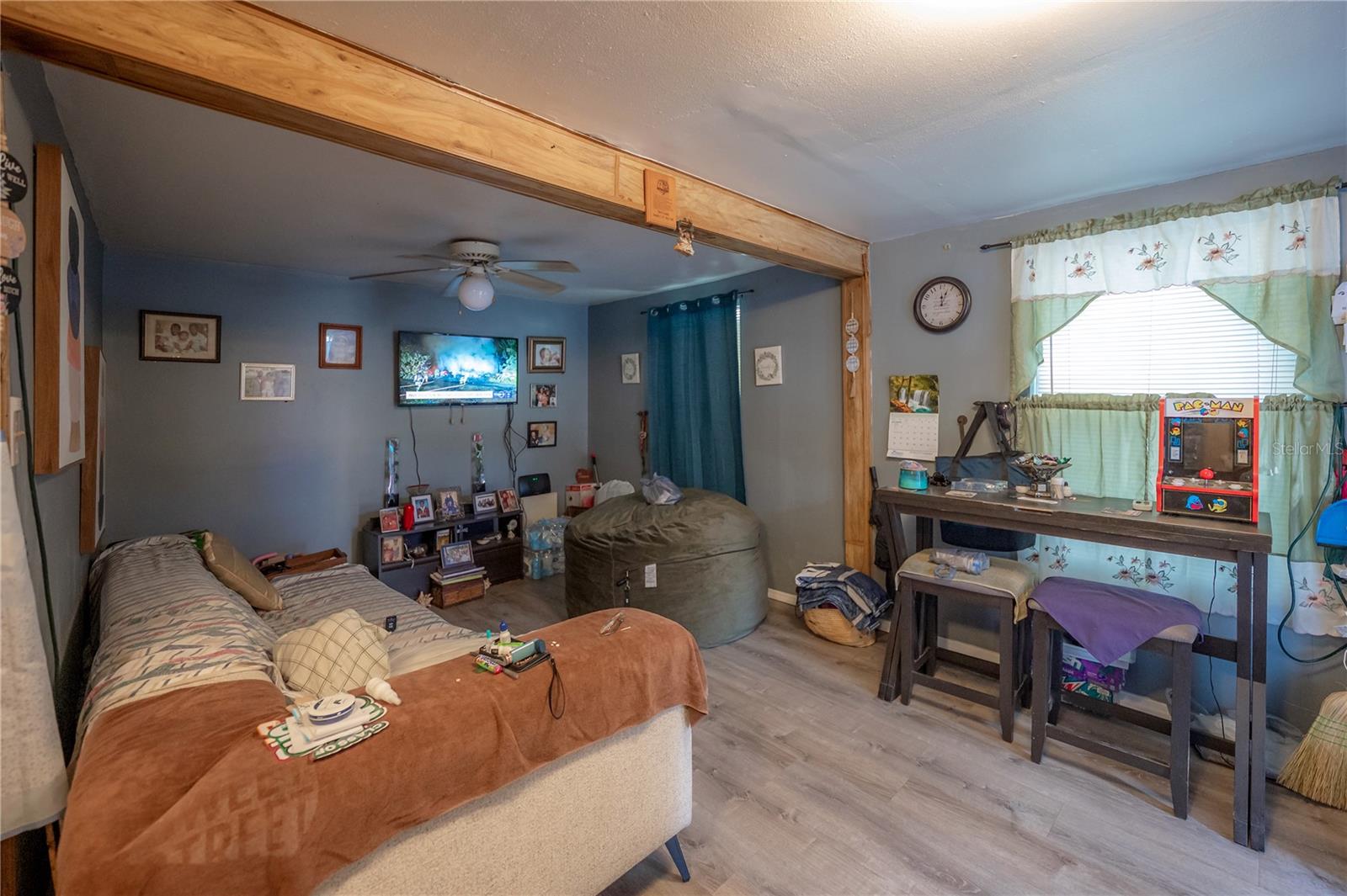 Listing photo id 19 for 8312 11th Street