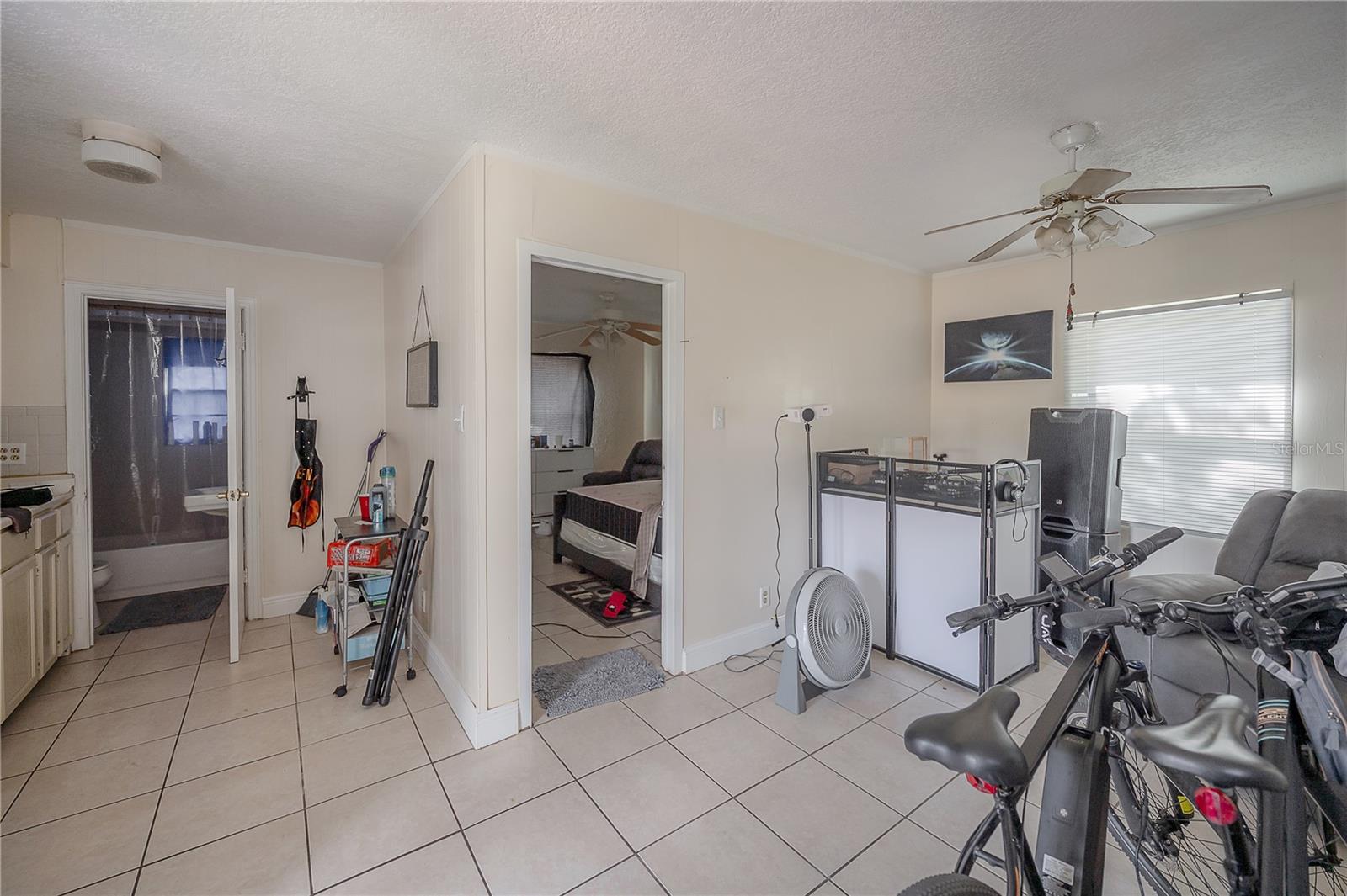 Listing photo id 22 for 8312 11th Street