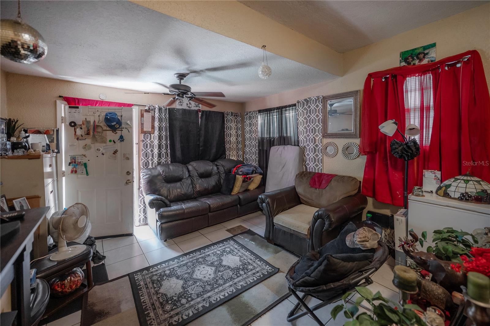Listing photo id 4 for 8312 11th Street