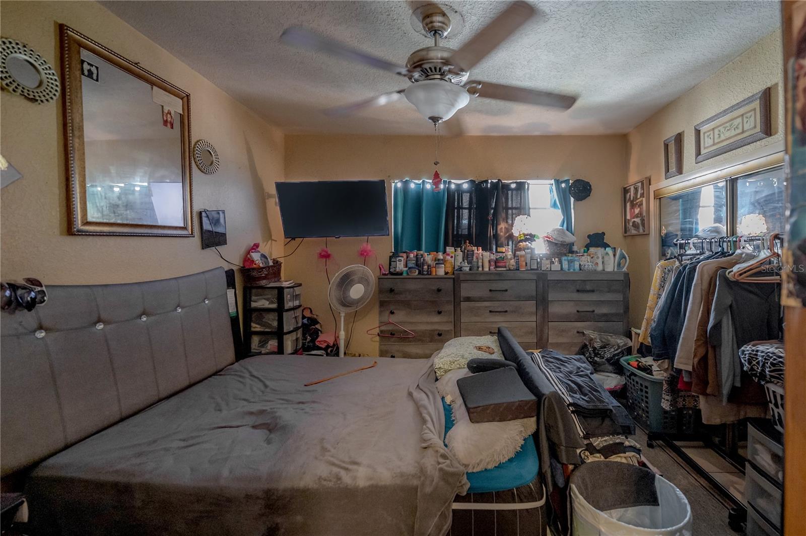 Listing photo id 5 for 8312 11th Street