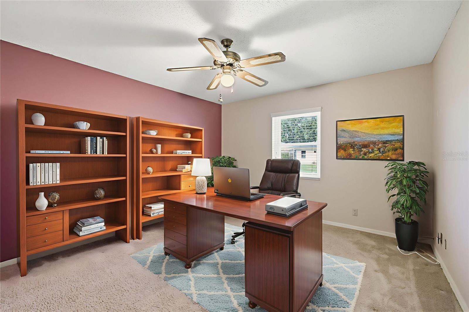 Image 17 of 33 For 928 Foxrun Terrace