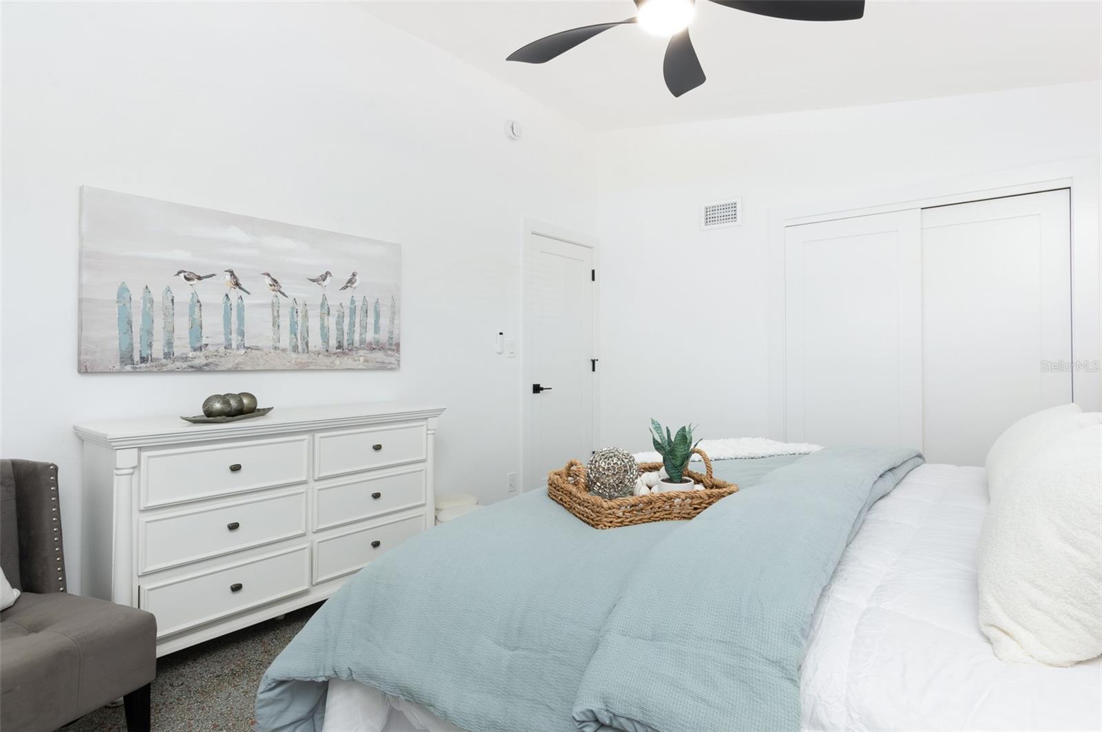 Listing photo id 21 for 3903 Belle Vista Drive E