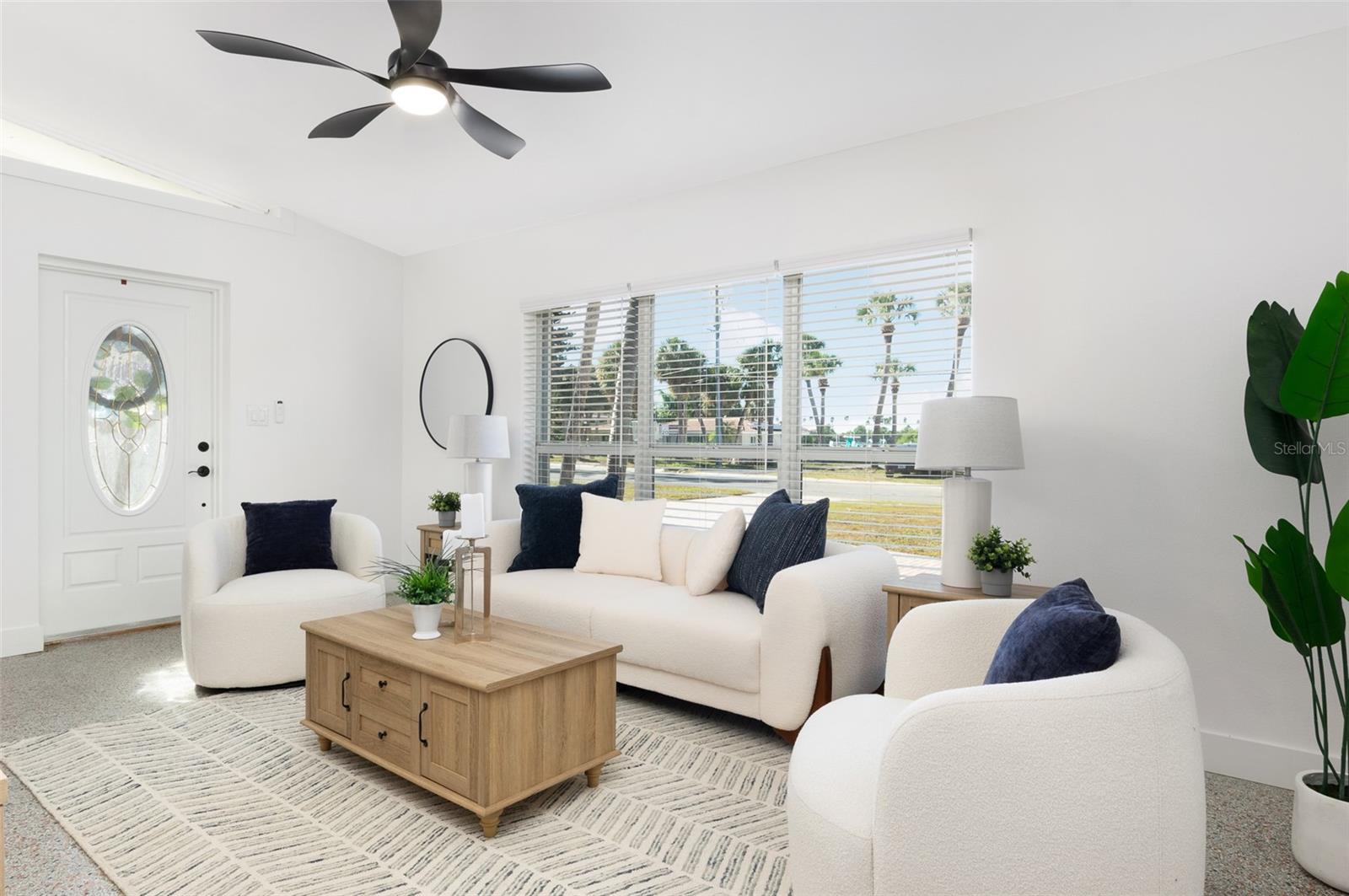 Listing photo id 1 for 3903 Belle Vista Drive E