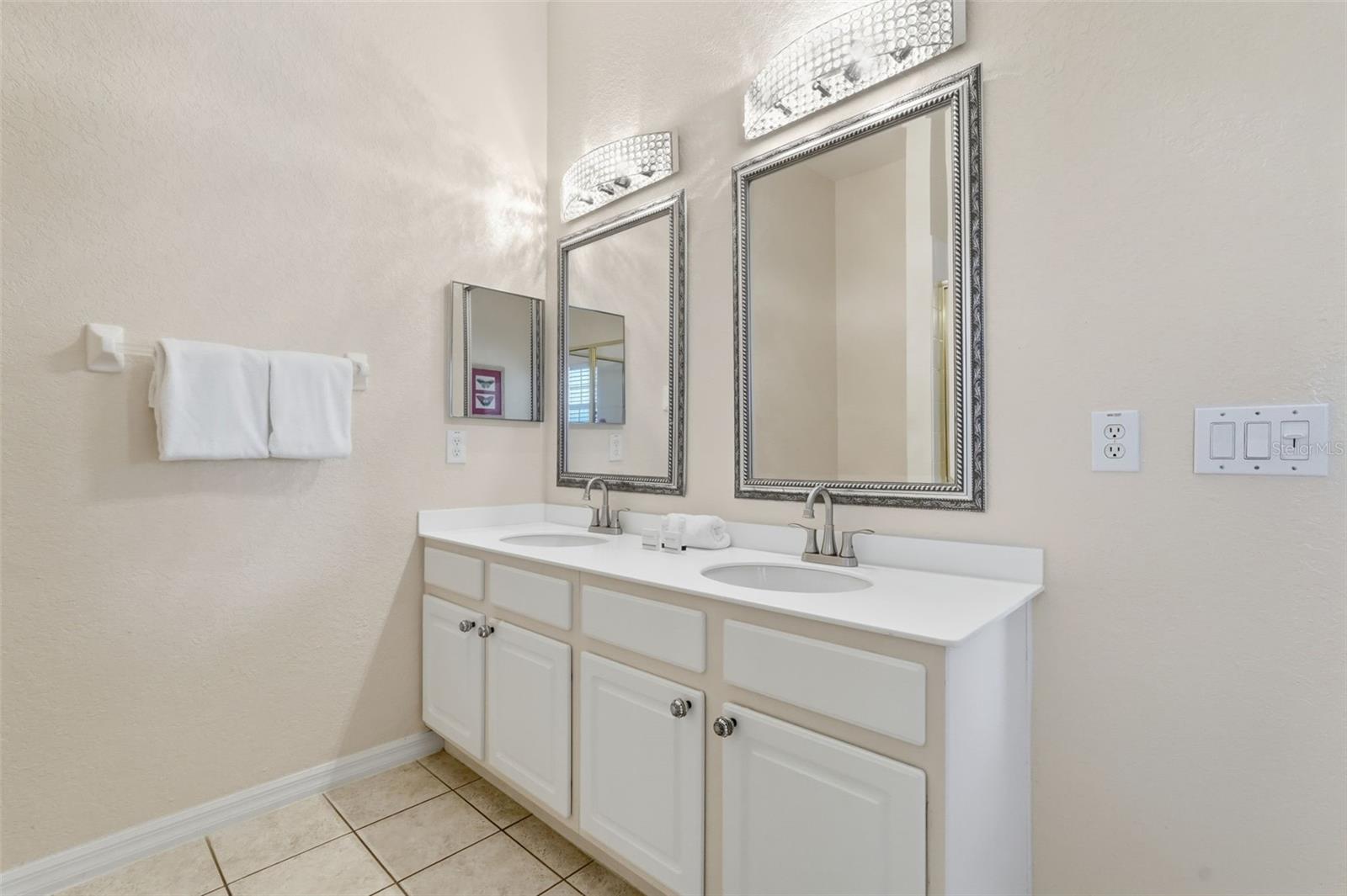 Image 28 of 64 For 301 New Providence