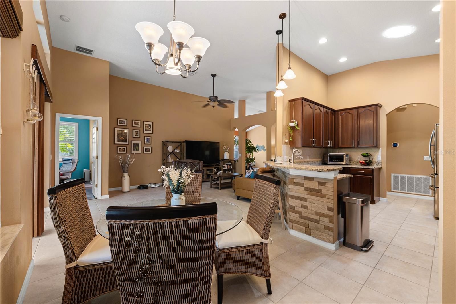 Image 15 of 86 For 9020 River Road