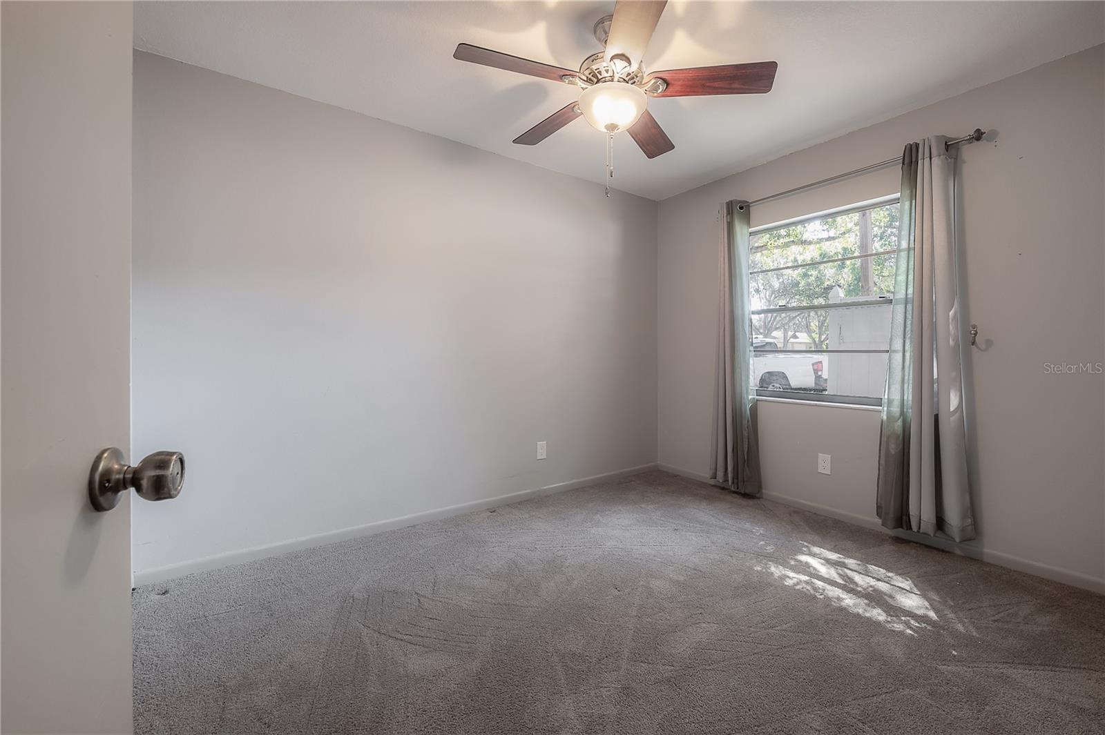 Listing photo id 16 for 11014 Cinderlane Place