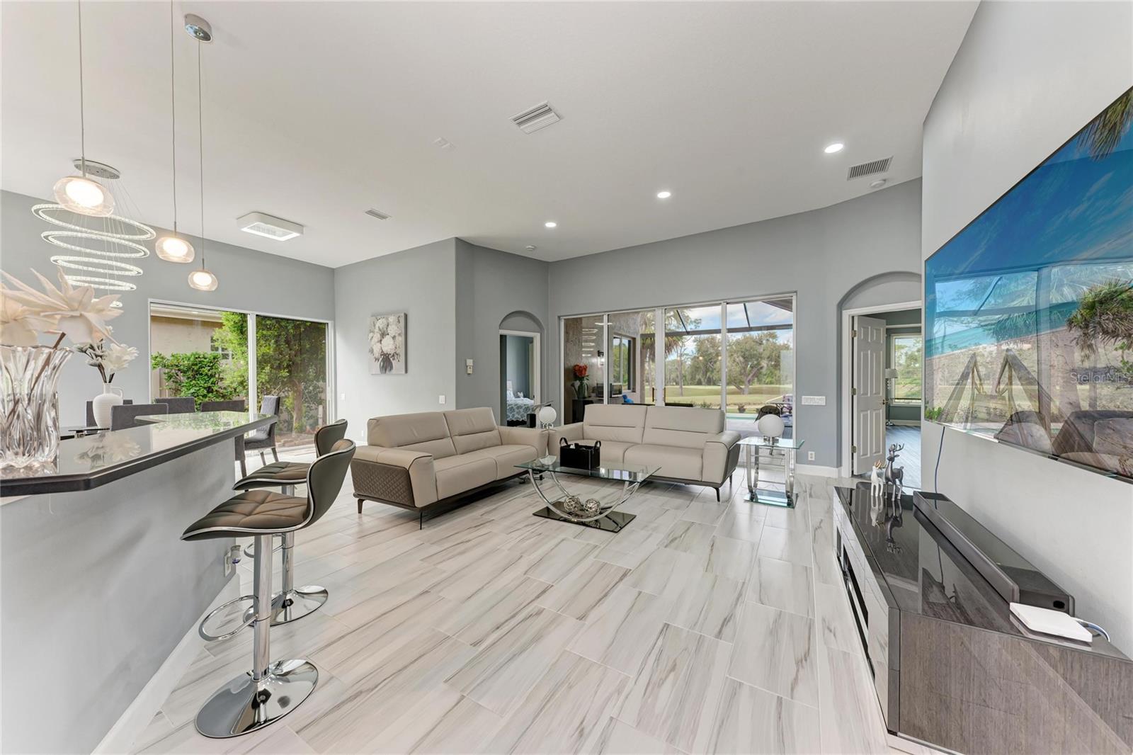 Image 10 of 65 For 5122 87th Court E