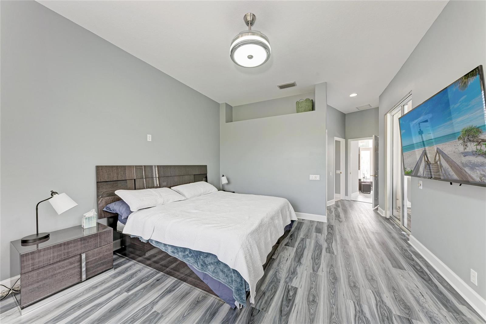 Image 24 of 65 For 5122 87th Court E