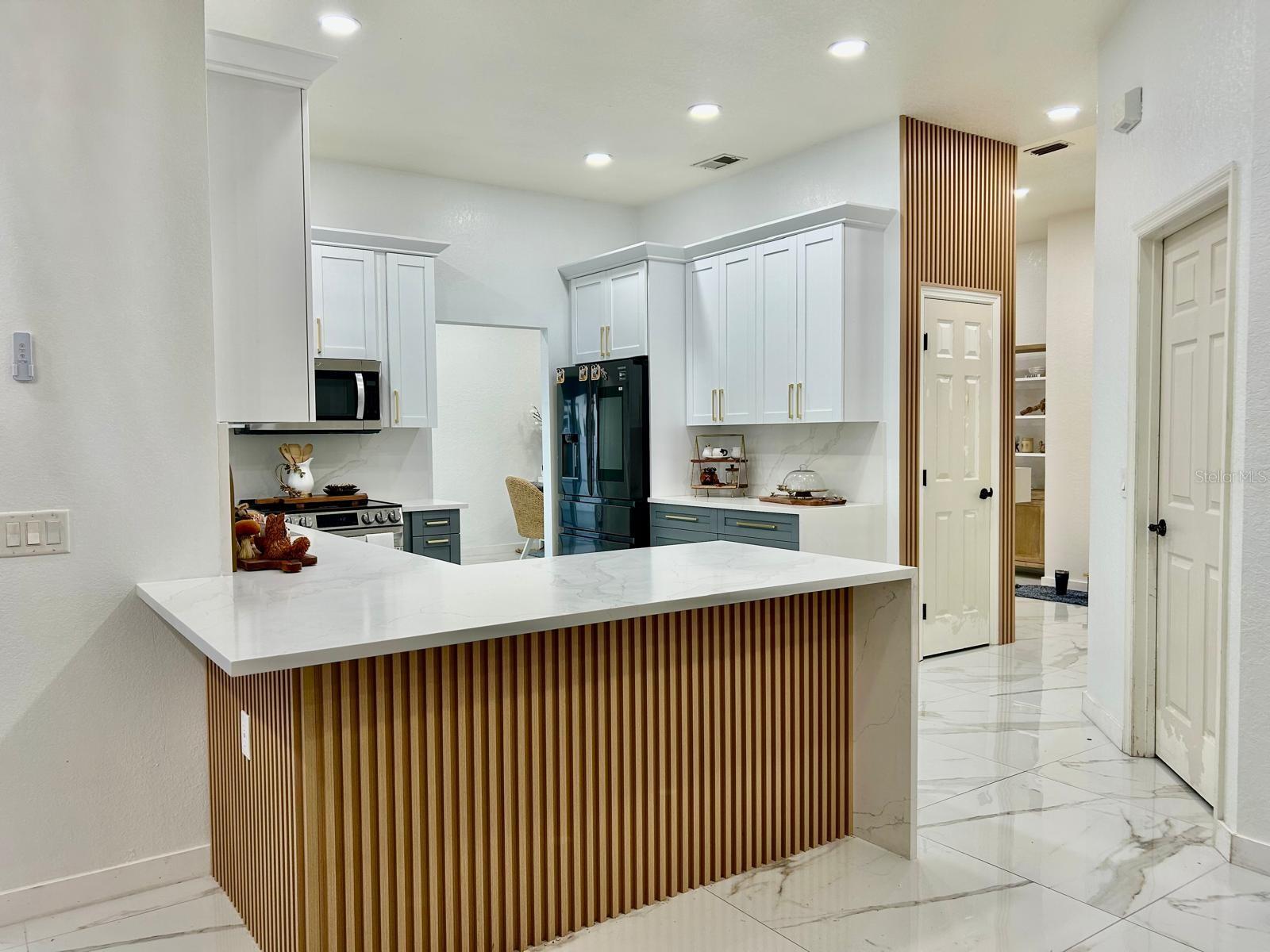 Image 14 of 39 For 5870 Chaps Drive