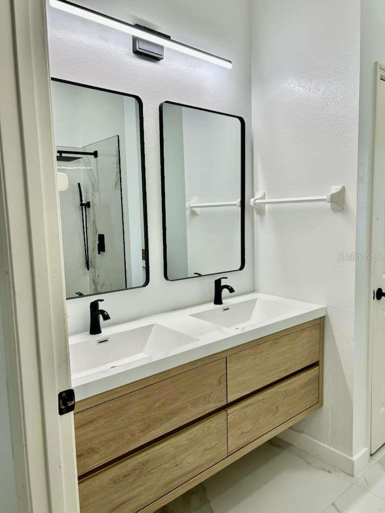 Image 22 of 39 For 5870 Chaps Drive