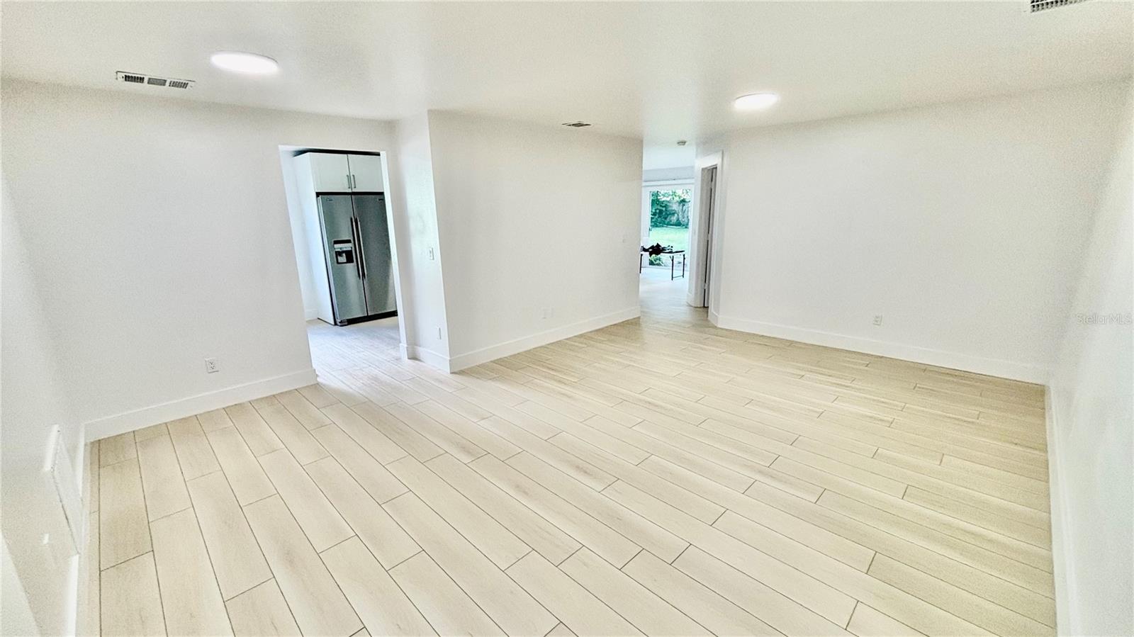 Image 15 of 28 For 712 19th Street