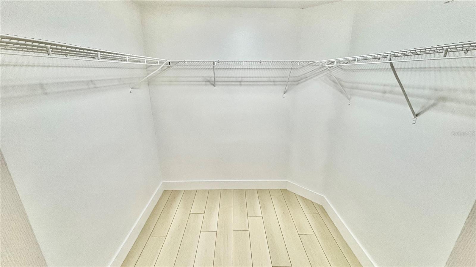 Image 21 of 28 For 712 19th Street