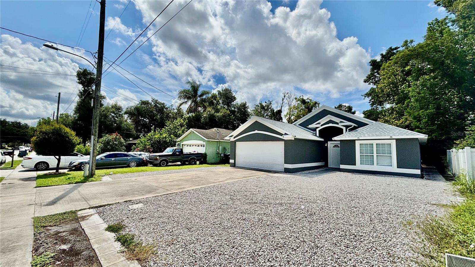 Image 3 of 28 For 712 19th Street