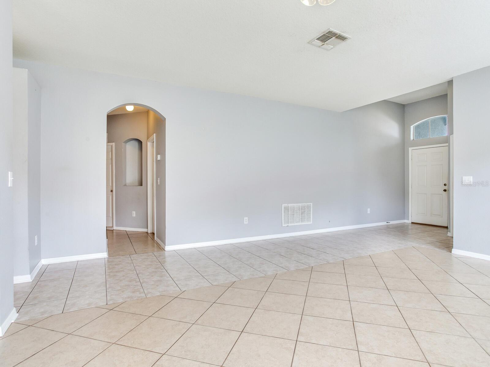 Image 10 of 41 For 17433 Lawn Orchid Loop