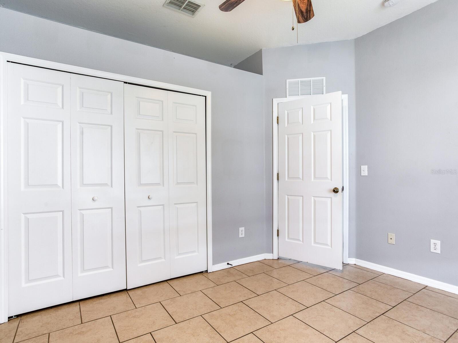 Image 12 of 41 For 17433 Lawn Orchid Loop