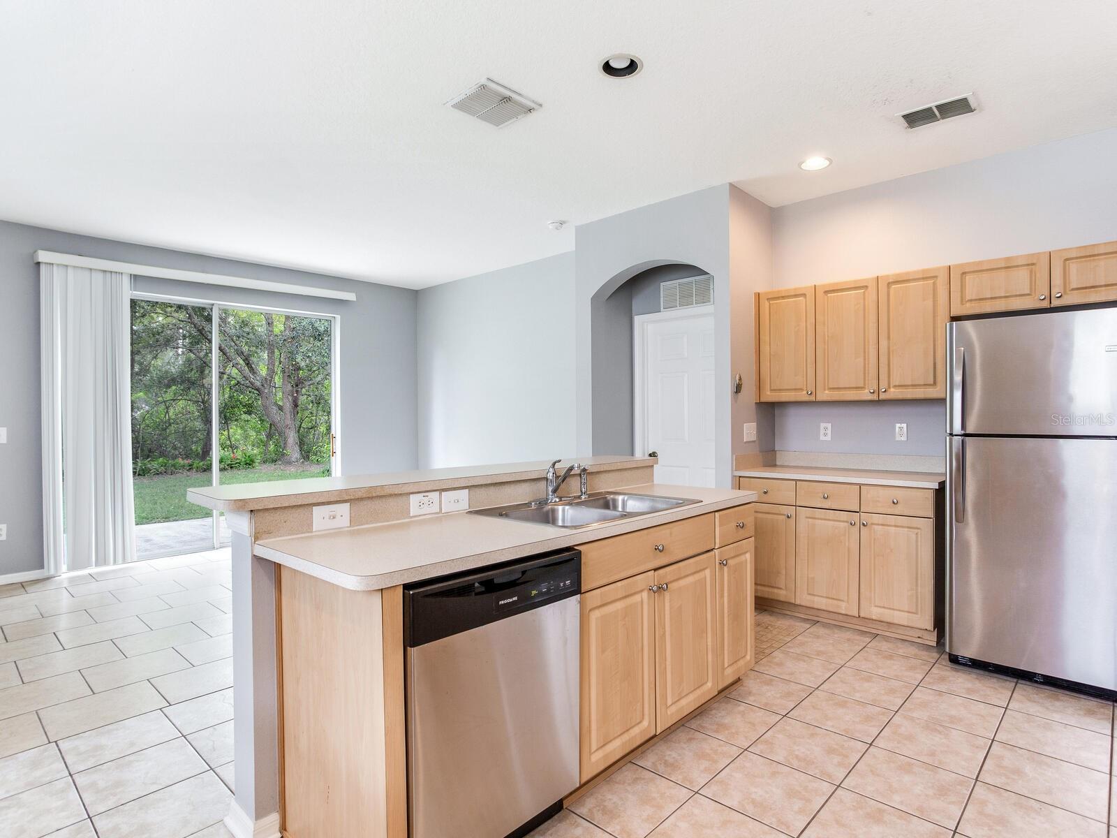 Image 15 of 41 For 17433 Lawn Orchid Loop