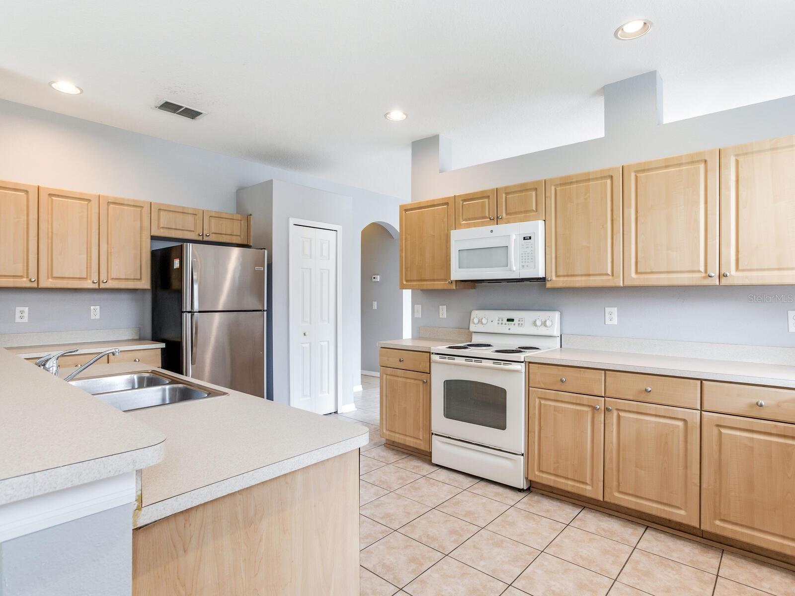 Image 17 of 41 For 17433 Lawn Orchid Loop