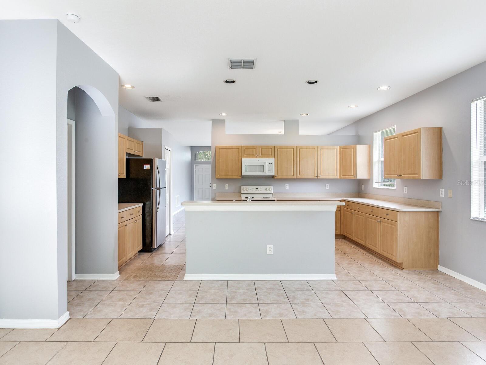 Image 22 of 41 For 17433 Lawn Orchid Loop