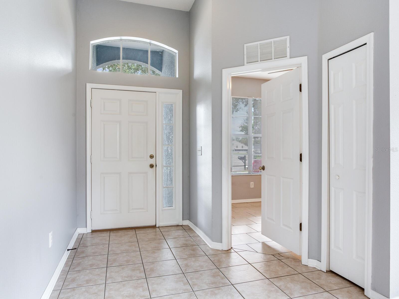 Image 6 of 41 For 17433 Lawn Orchid Loop