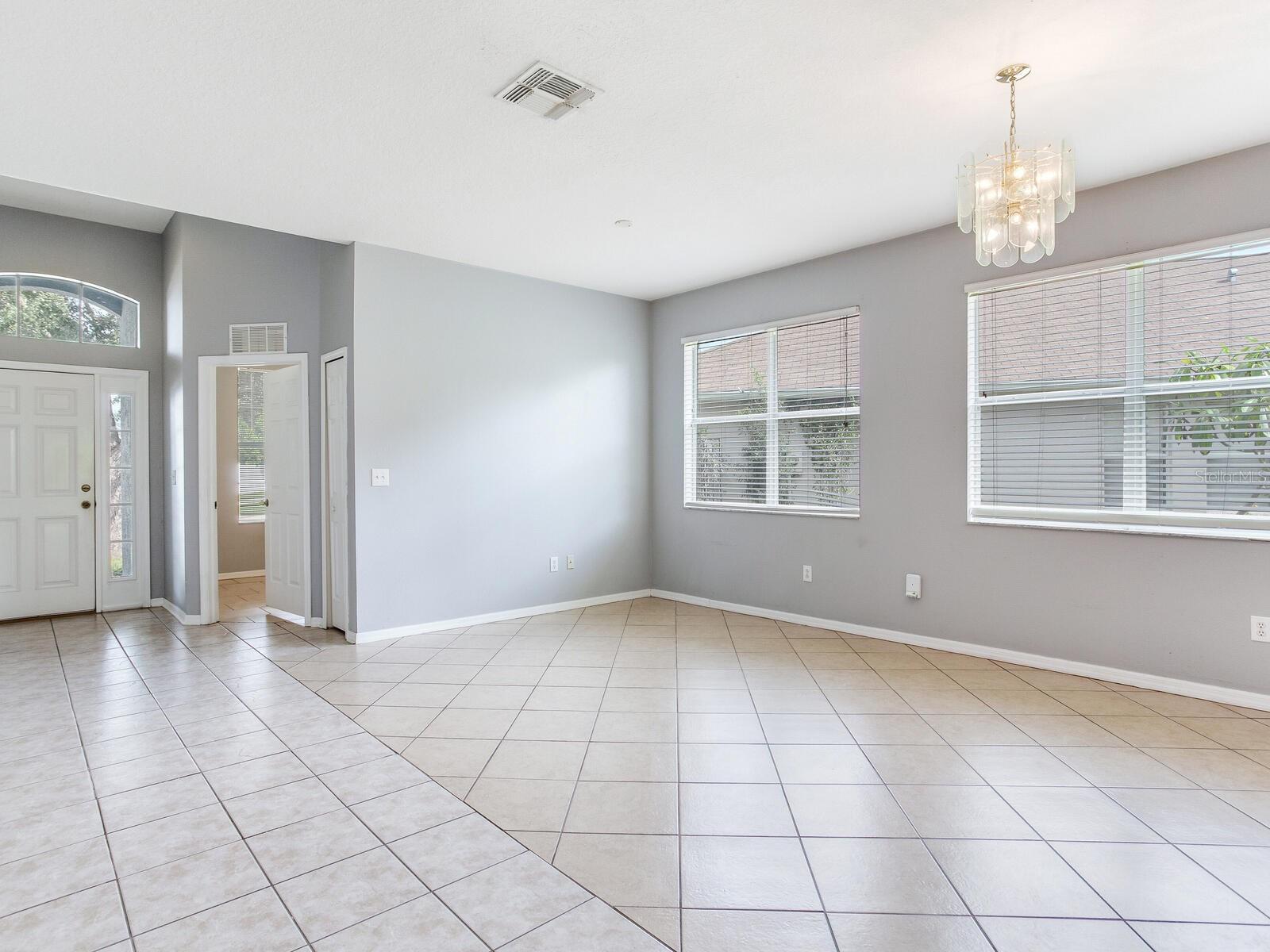 Image 8 of 41 For 17433 Lawn Orchid Loop