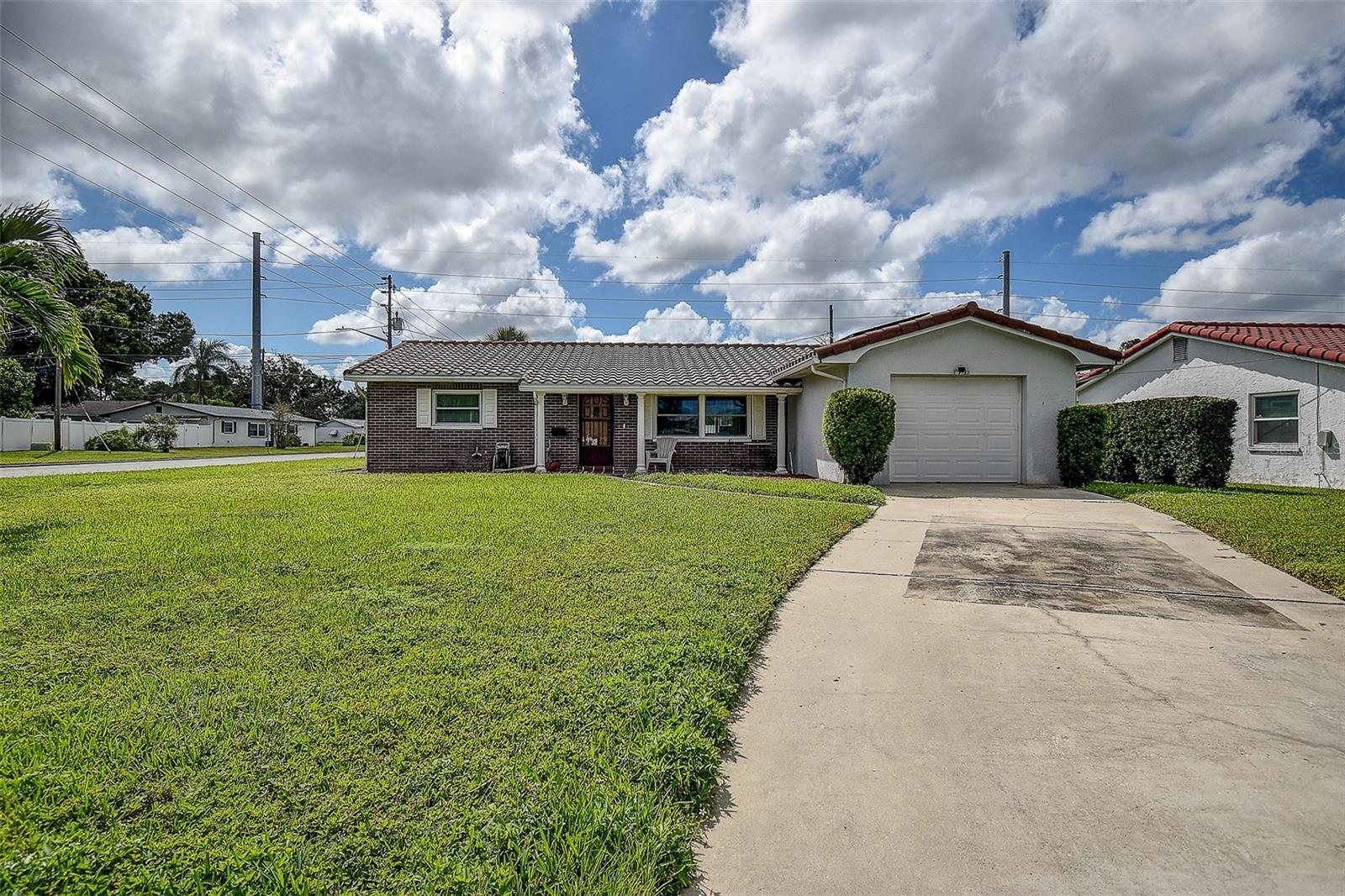 Image 12 of 50 For 3700 14th Avenue N