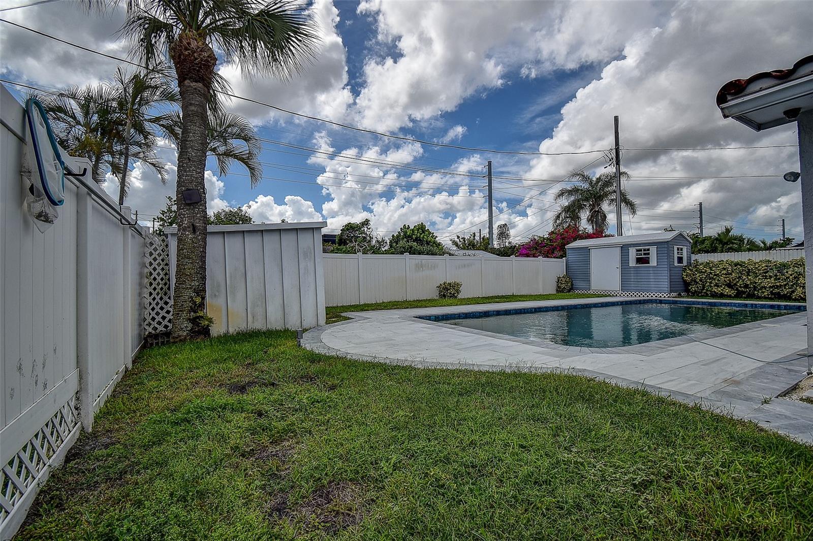 Image 19 of 50 For 3700 14th Avenue N