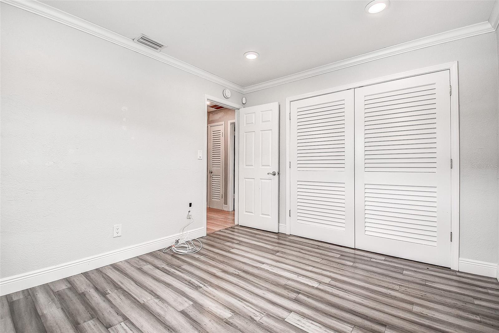 Image 43 of 50 For 3700 14th Avenue N