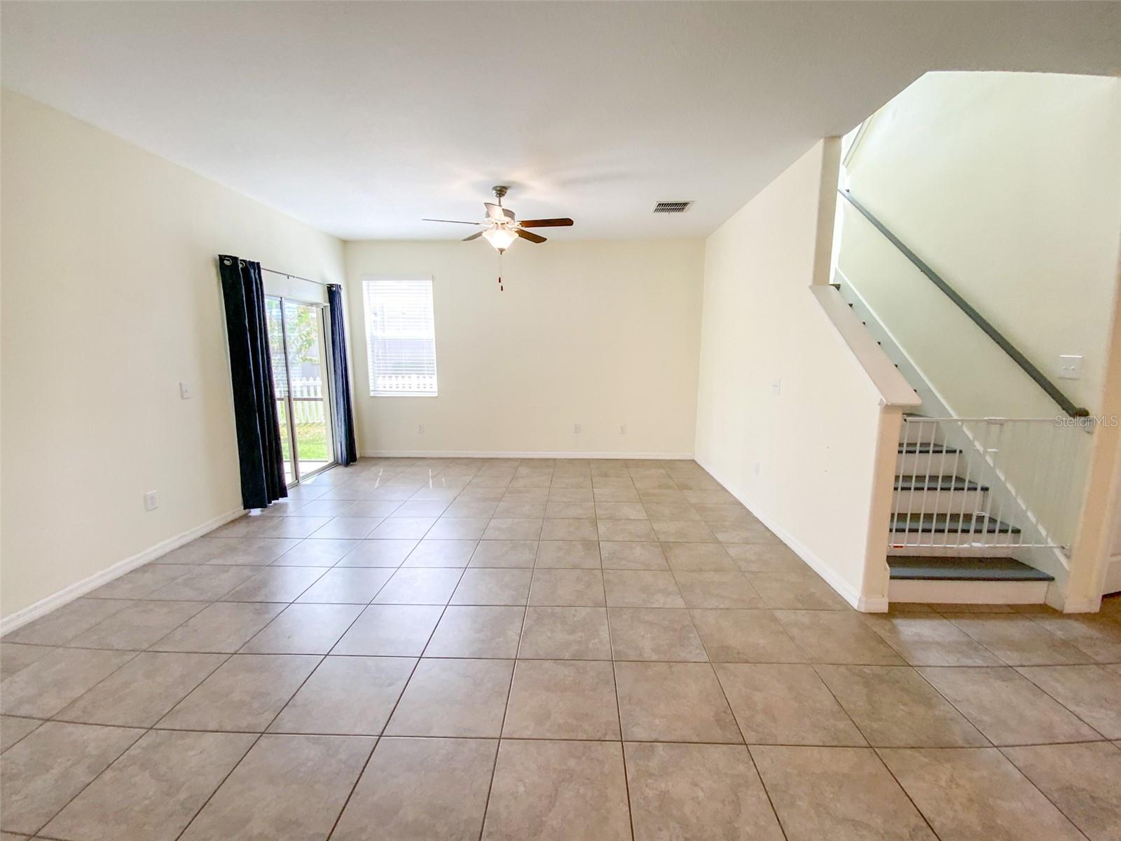 Image 11 of 50 For 21046 Passive Porch Drive