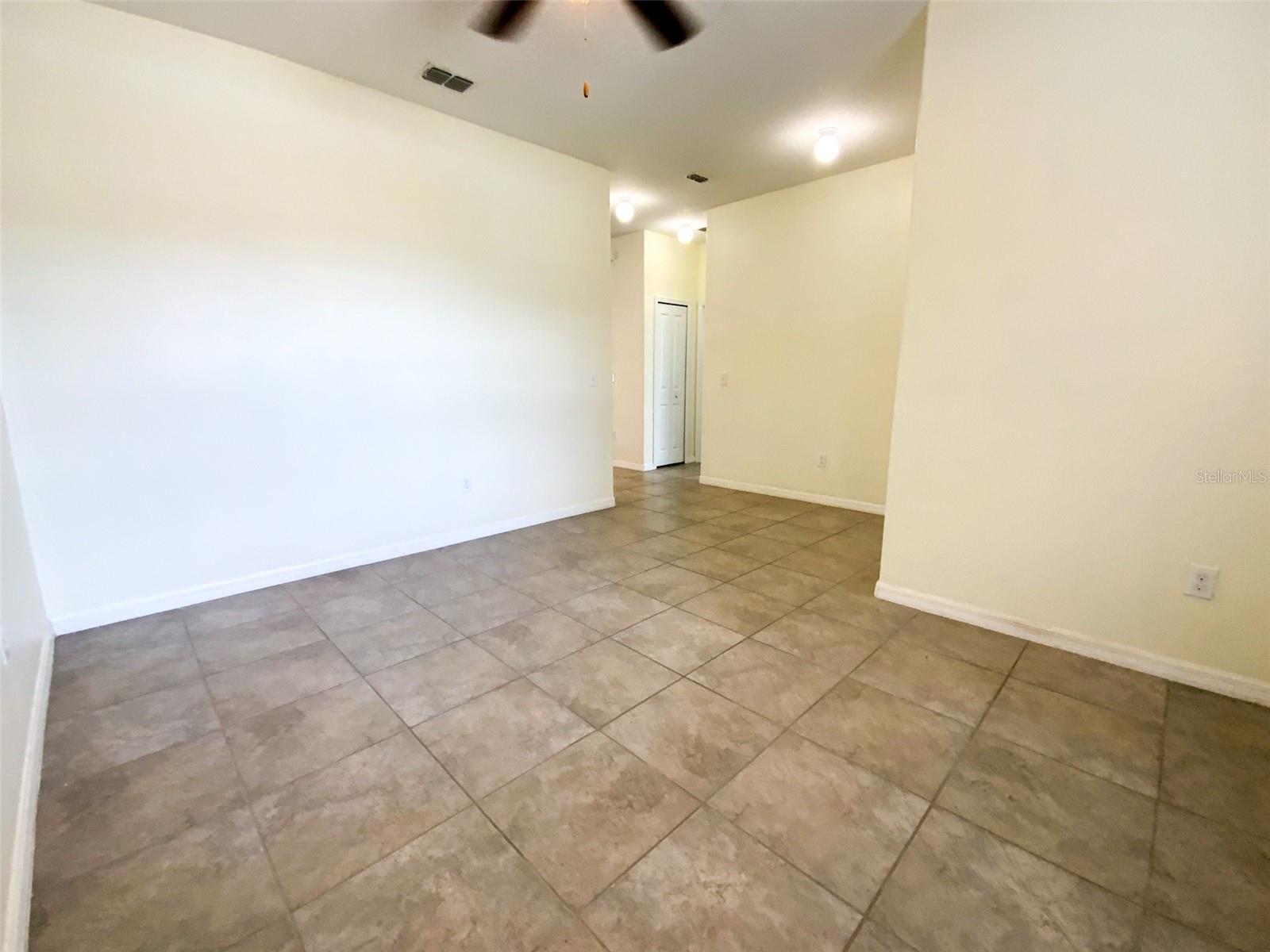 Image 16 of 50 For 21046 Passive Porch Drive