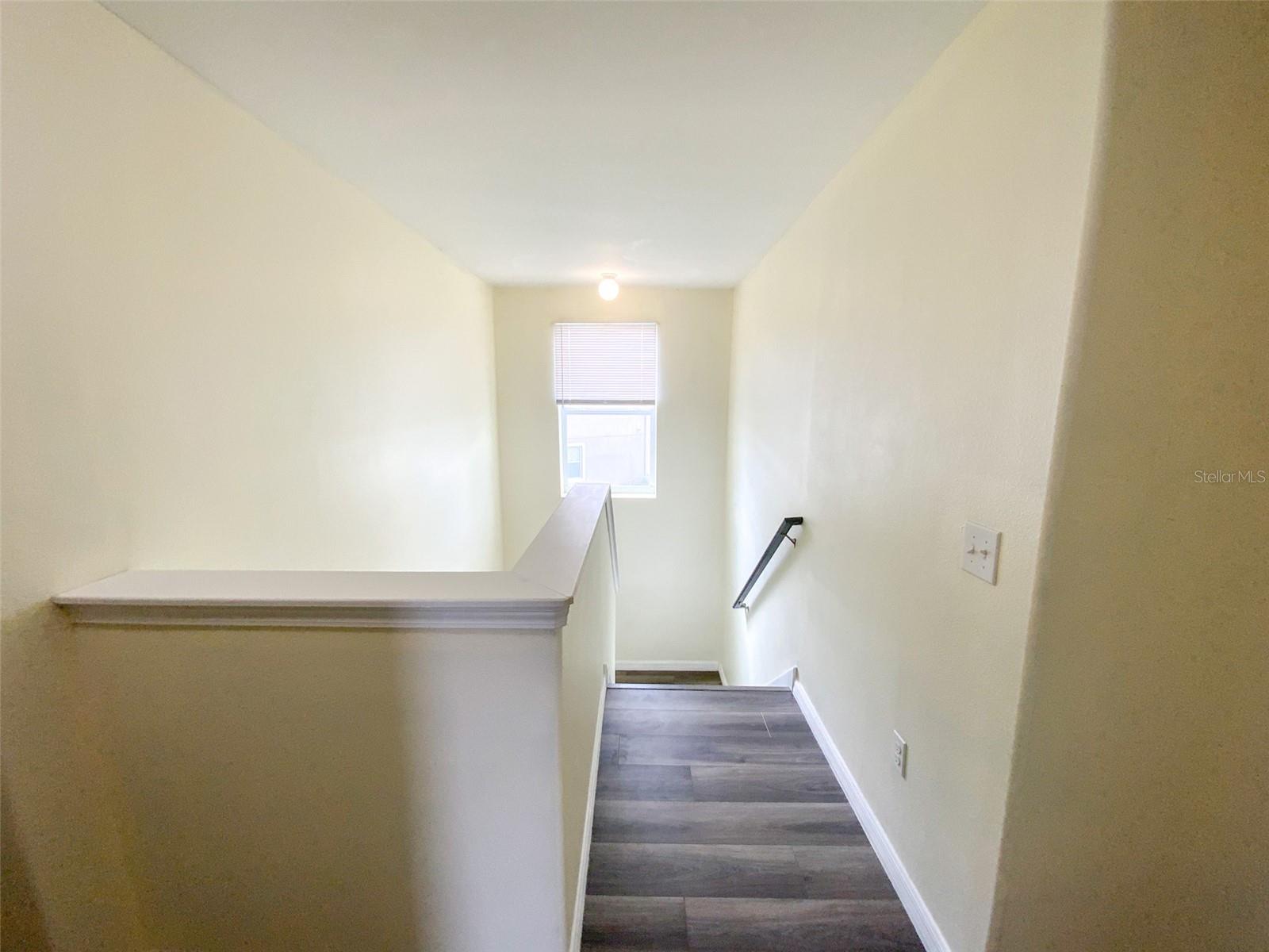 Image 32 of 50 For 21046 Passive Porch Drive