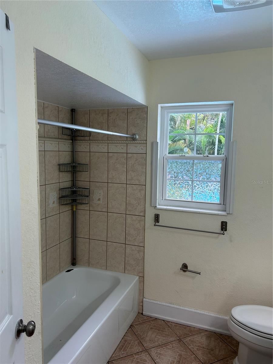 Image 28 of 48 For 10842 61st Avenue